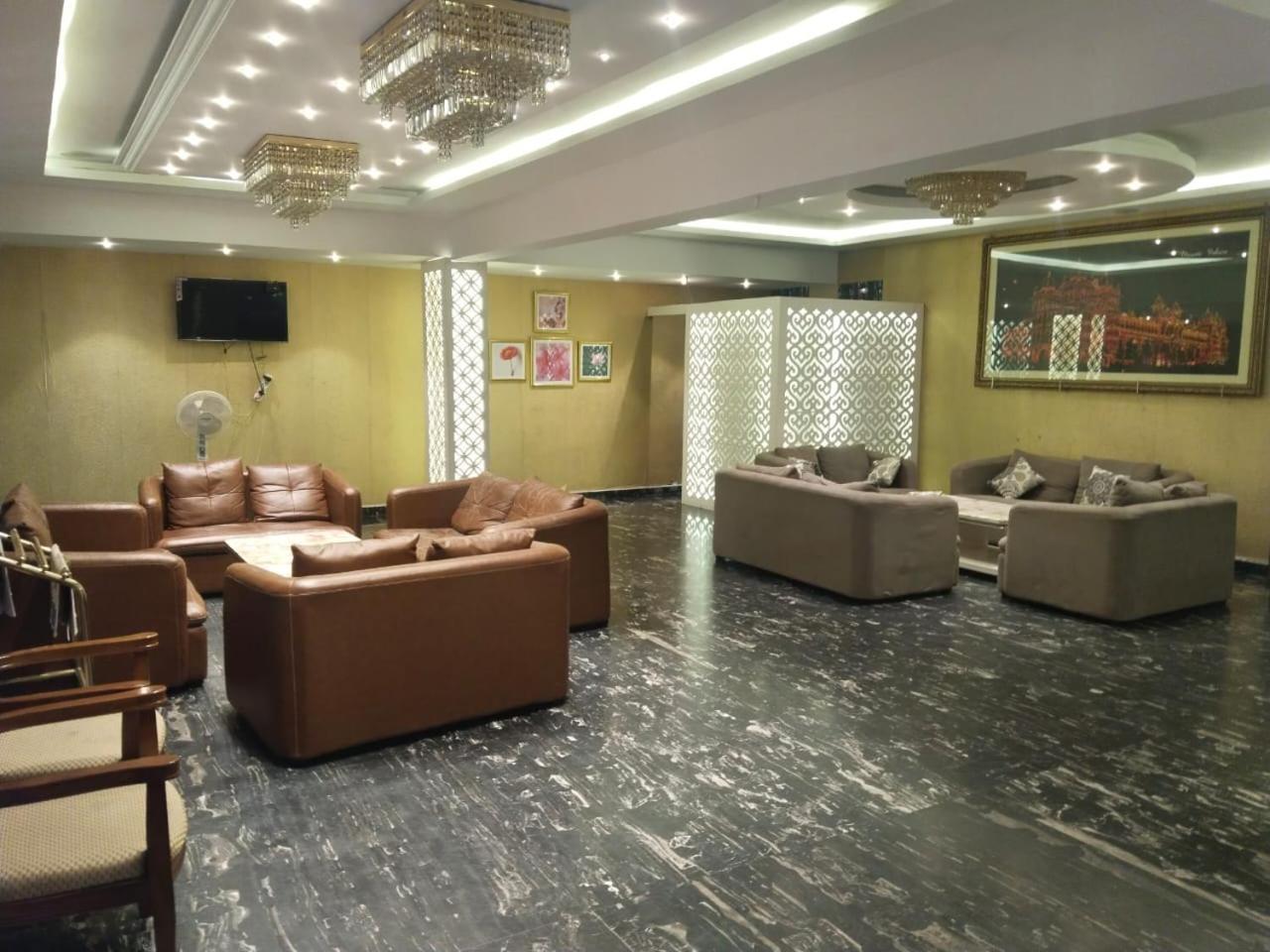 Grand Milestone Villa ไมซอร์ ภายนอก รูปภาพ